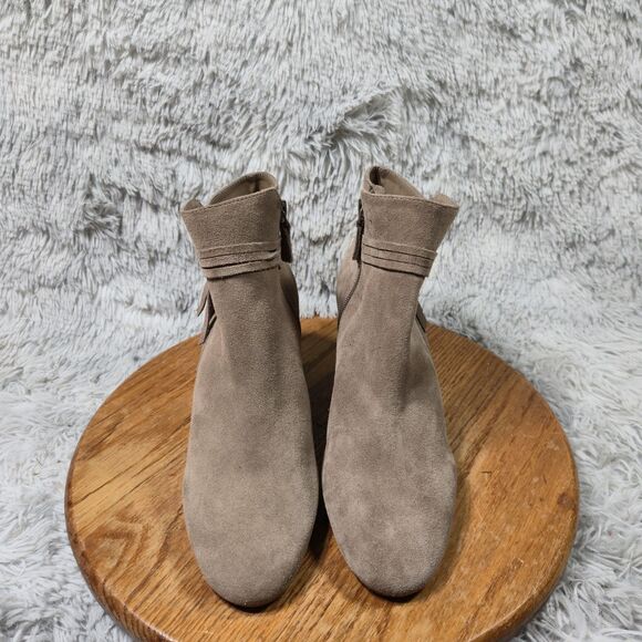 Violet & Red Jenna Womens Size 9M Brown Suede Luxury Tasseled Chelsea Boots - Picture 2 of 11